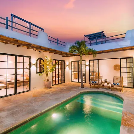 Villa Aurelia - 2 Bedrooms Rooftop Villa In Canggu